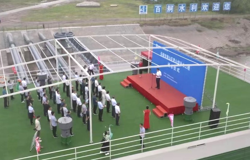 又一“抗旱神器”投入使用 國(guó)內(nèi)最長(zhǎng)取水泵船正式通水運(yùn)行