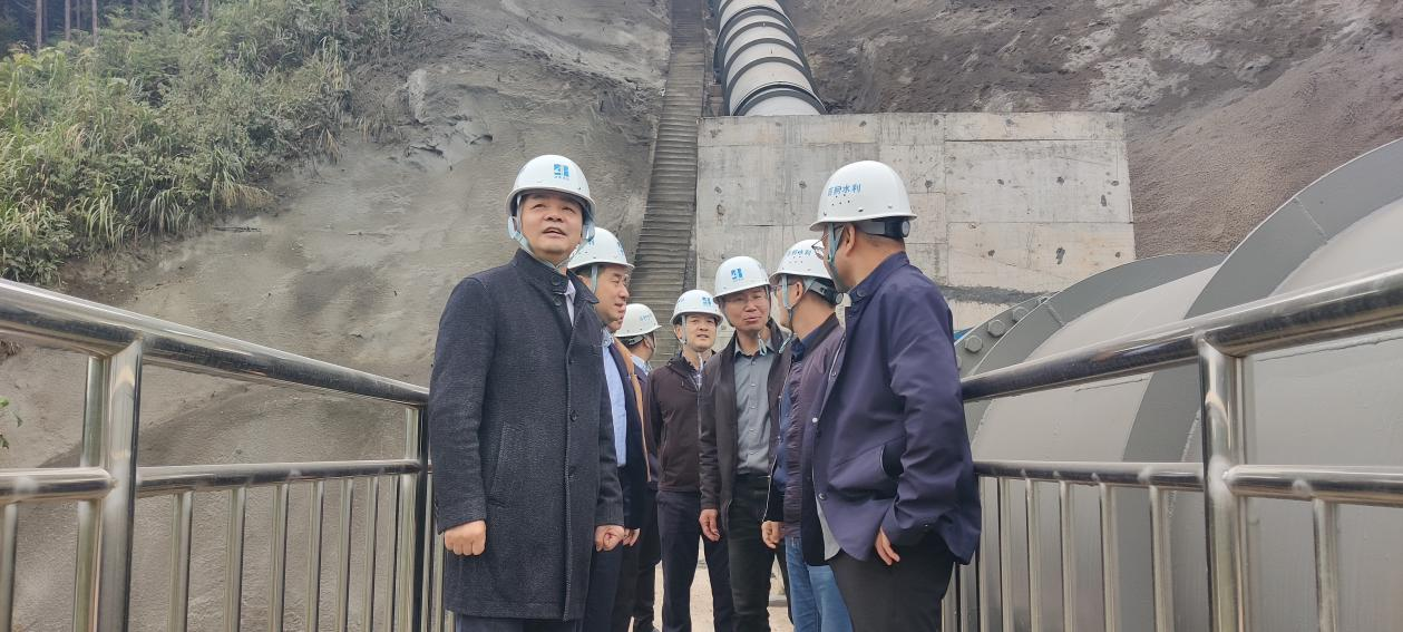 李洪波赴嘉禾縣督導項目安全生產(chǎn)工作